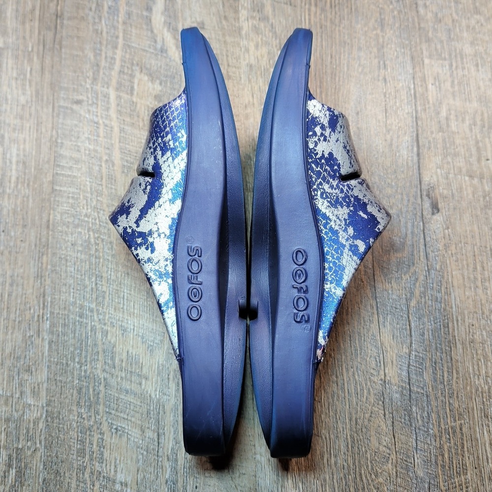 OOFOS OOAHH BLUE METALLIC SNAKESKIN LUXE SLIDES SANDALS WOMEN'S SIZE 8 MENS 6 - Picture 9 of 13